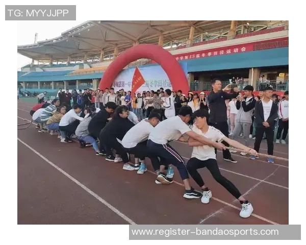 杭州极限运动队在运动极限运动会中的团队协作表现精彩点评与分析