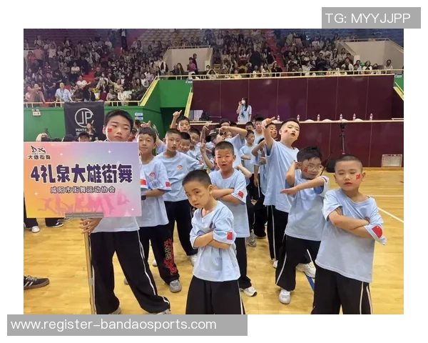 运动街舞的魅力揭秘探索杭州街舞队员的个人能力与体育精神 运动街舞的魅力揭秘探索杭州街舞队员的个人能力与体育精神