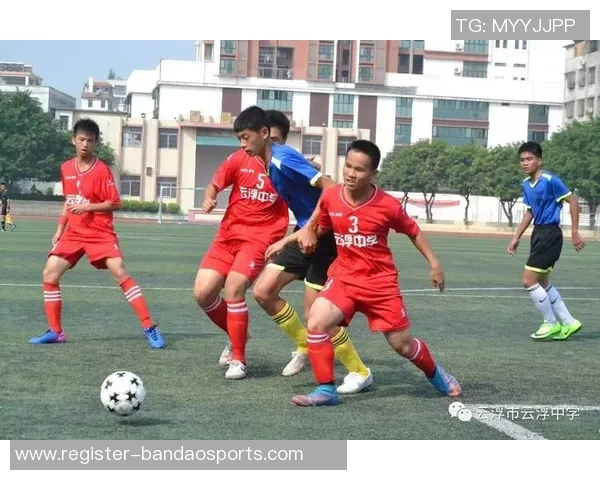 黄伟深度解析足球技巧与战术独家分享心得与经验